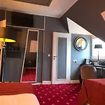 Boutique Sarah Hotel 4*